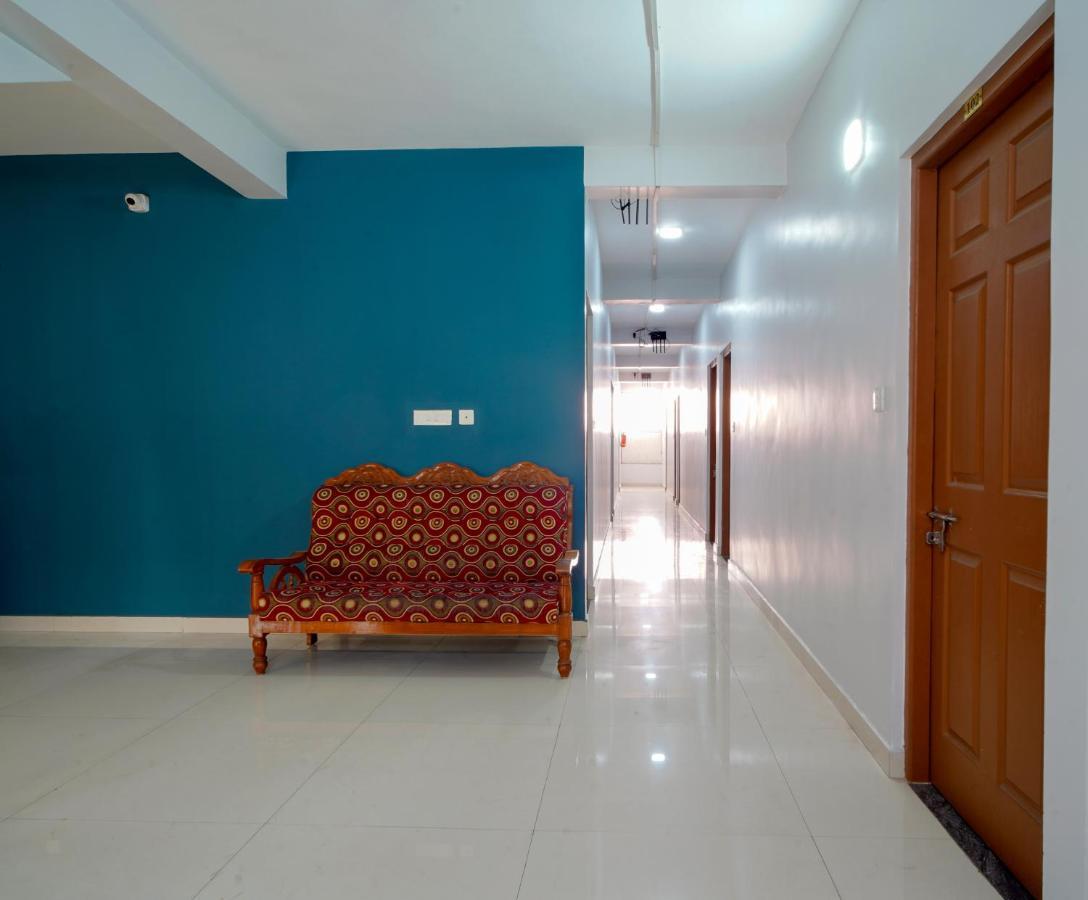 Reach Residency Hotel Kochi Exterior foto