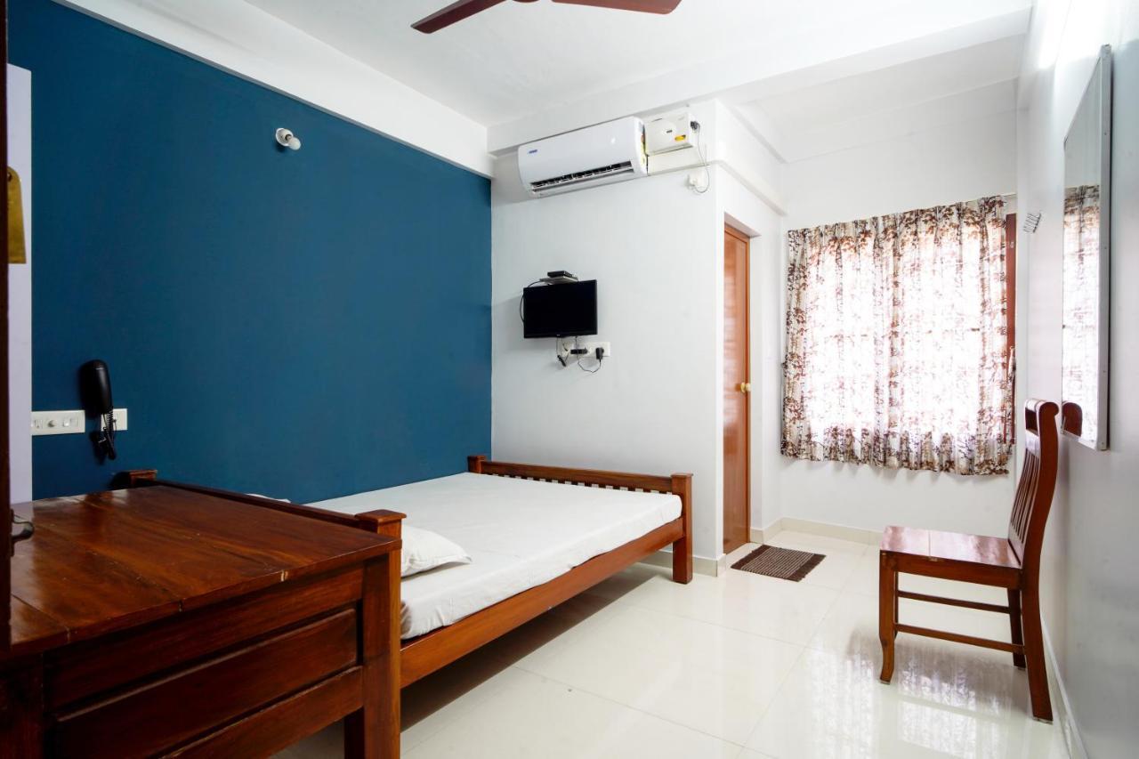 Reach Residency Hotel Kochi Exterior foto