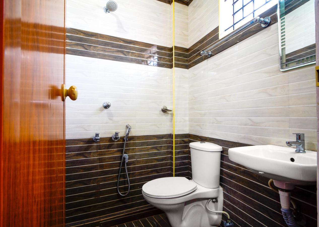 Reach Residency Hotel Kochi Exterior foto