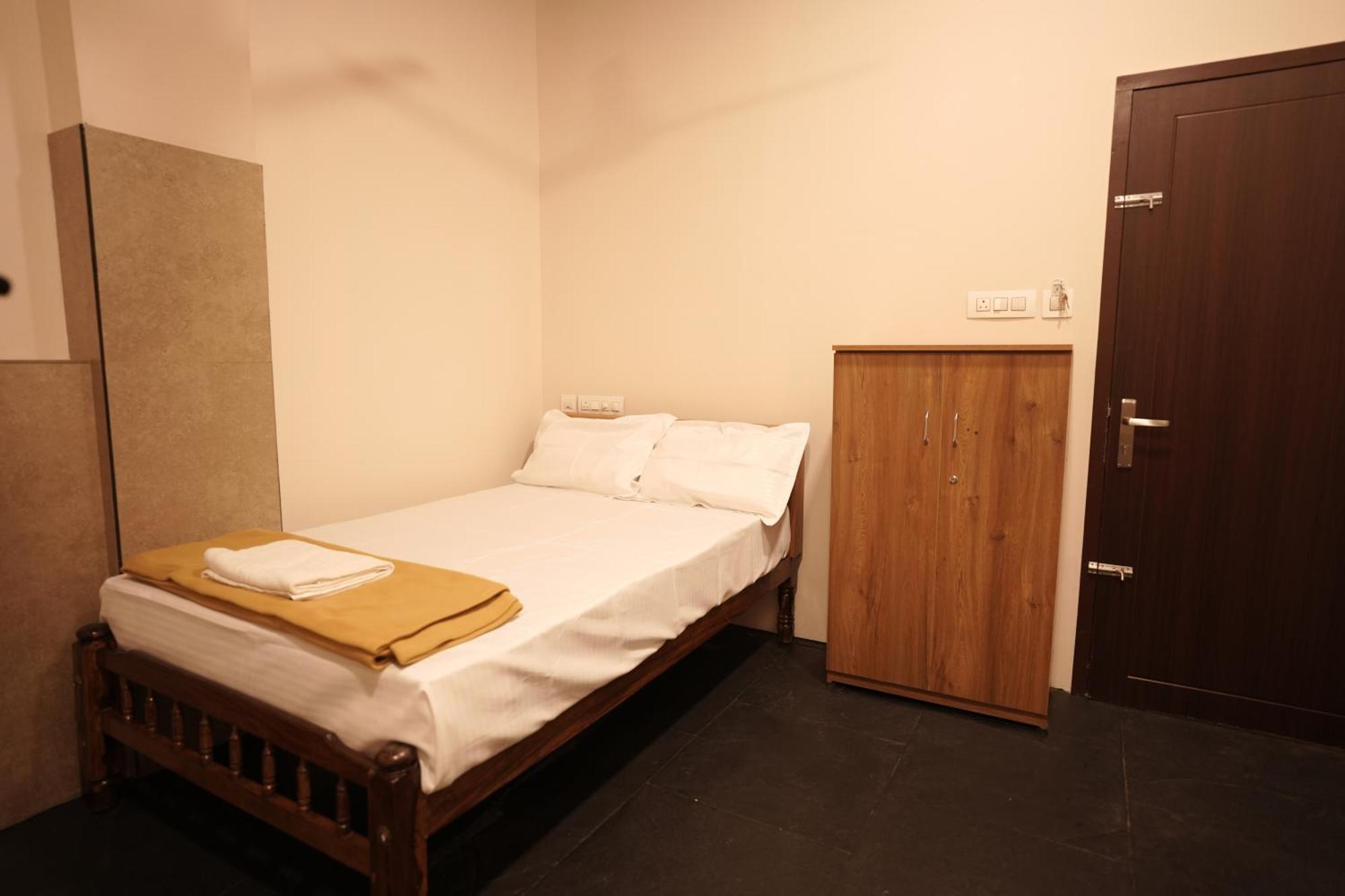 Reach Residency Hotel Kochi Exterior foto
