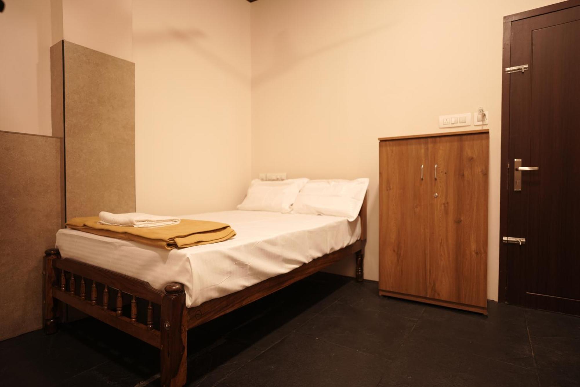 Reach Residency Hotel Kochi Exterior foto