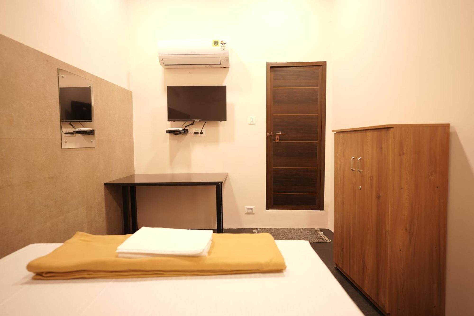 Reach Residency Hotel Kochi Exterior foto