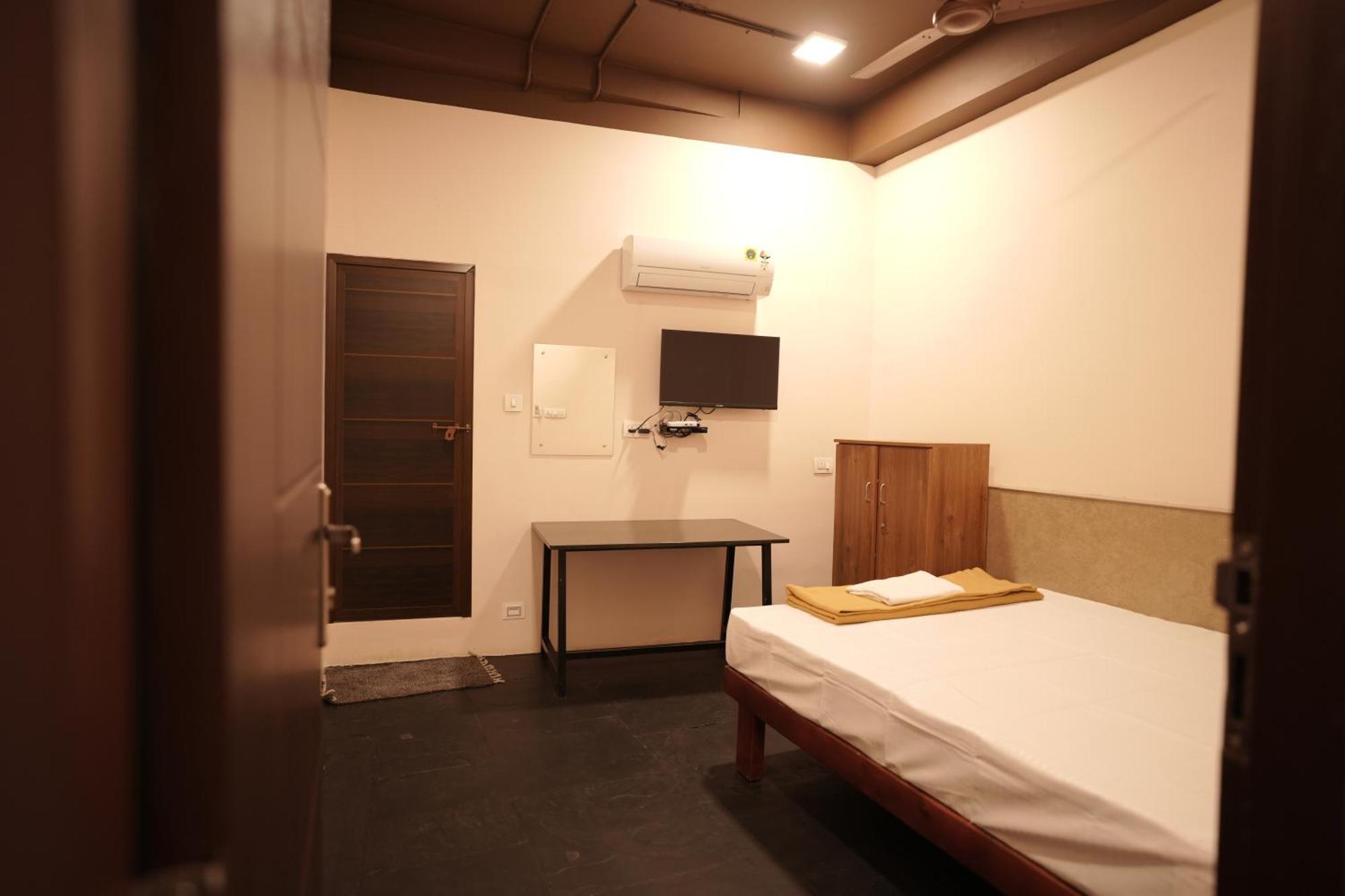 Reach Residency Hotel Kochi Exterior foto
