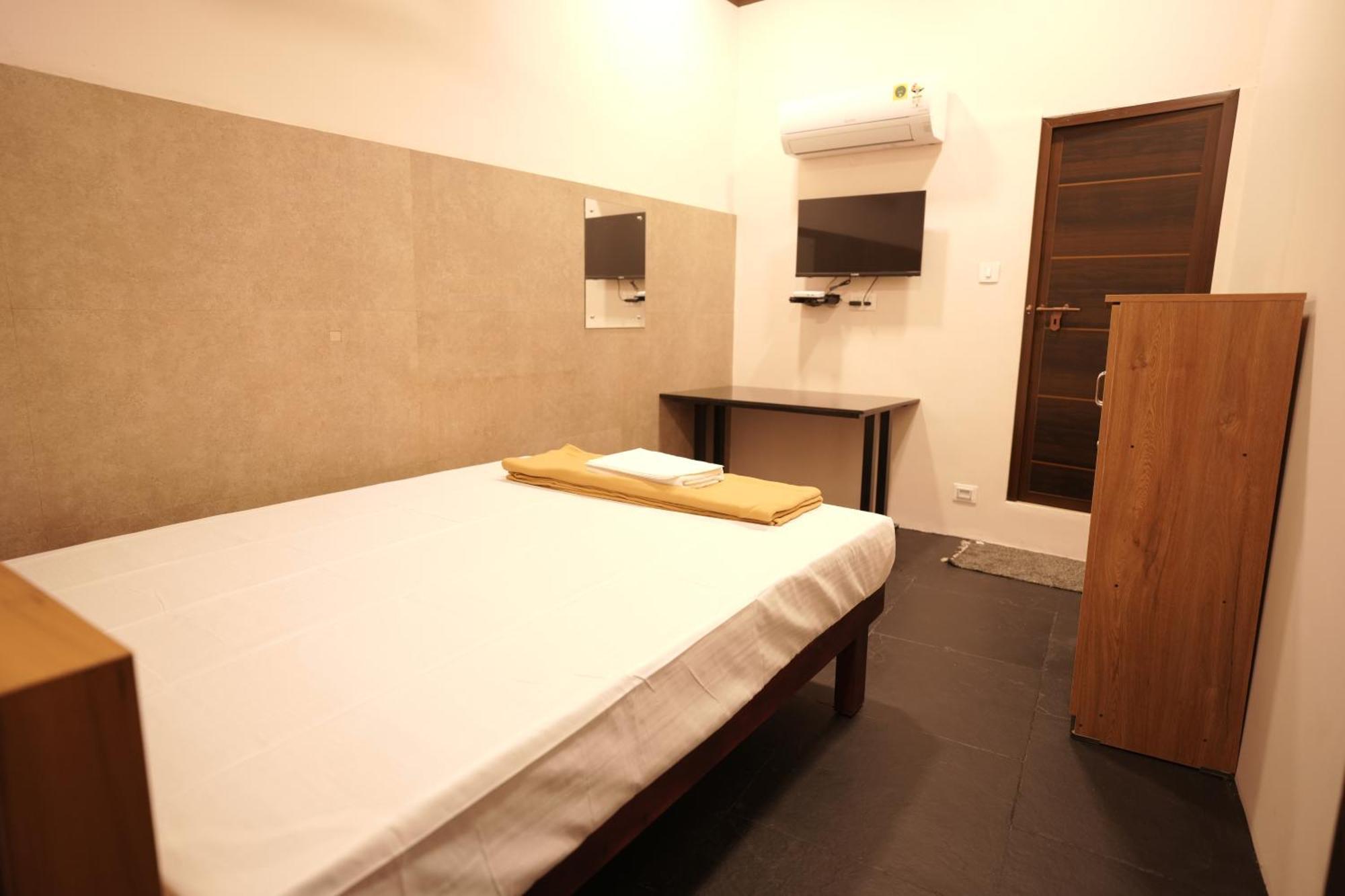 Reach Residency Hotel Kochi Exterior foto