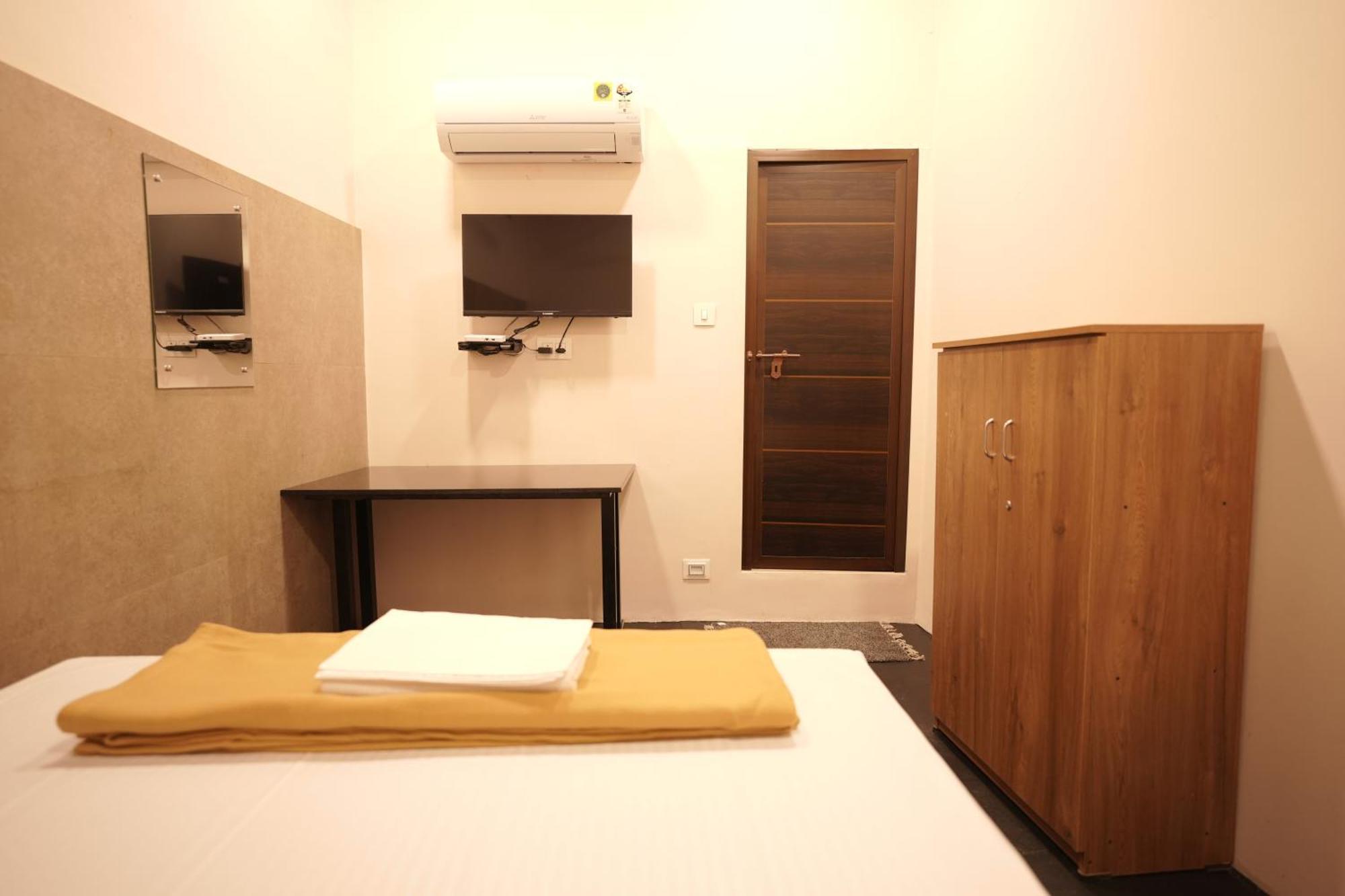 Reach Residency Hotel Kochi Exterior foto